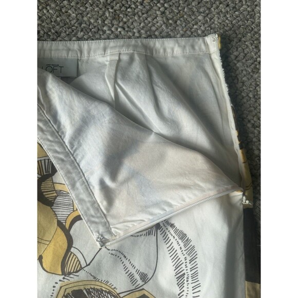 Ann Taylor LOFT A-Line Skirt Floral Yellow White Brown 100% Cotton SIZE 4 - Picture 4 of 9
